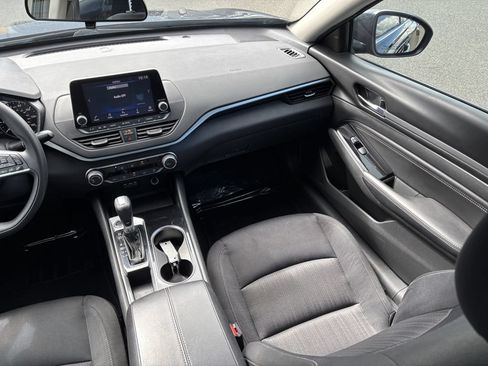 Used 2021 Nissan Altima 2.5 SV FWD image 22