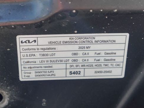 Certified 2025 Kia Sorento EX w/ Panoramic Sunroof Package AWD/4WD image 28