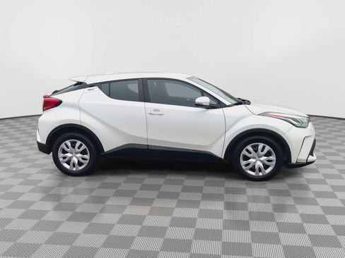 Used 2021 Toyota C-HR LE image 9
