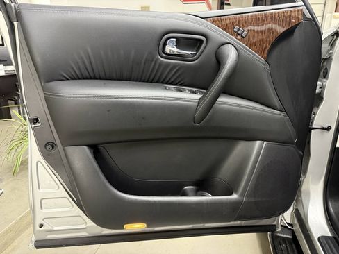 Used 2019 Nissan Armada Platinum w/ Captain's Chairs Package AWD/4WD image 11