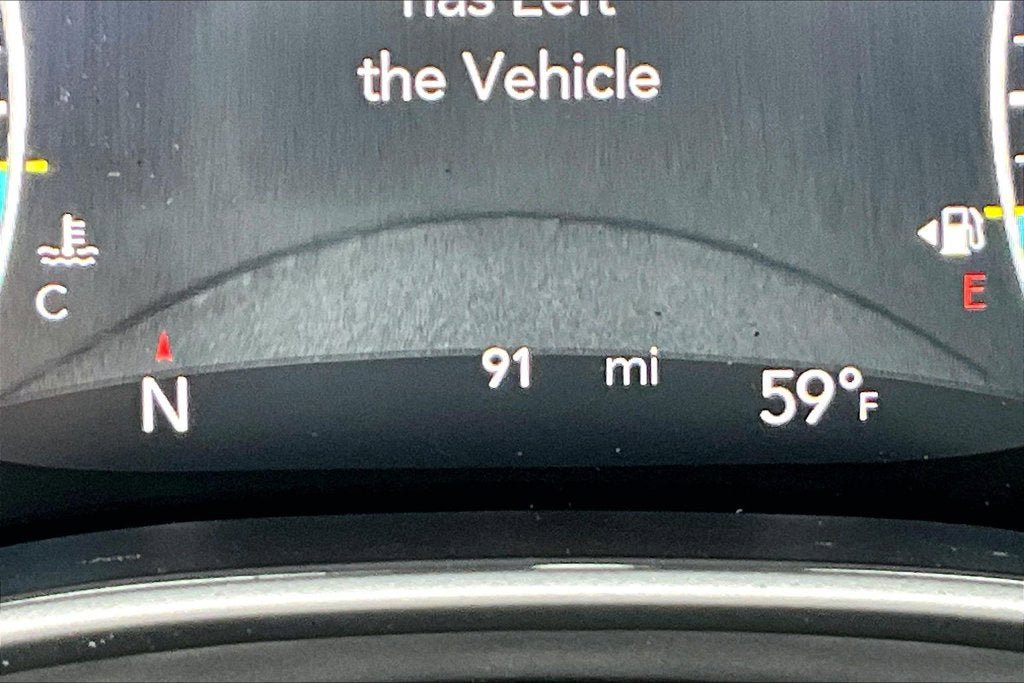 New 2027 Chrysler Pacifica Select AWD/4WD image 8