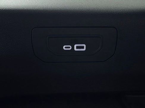 New 2026 Jeep Grand Cherokee L Limited w/ Limited Altitude Package AWD/4WD image 24