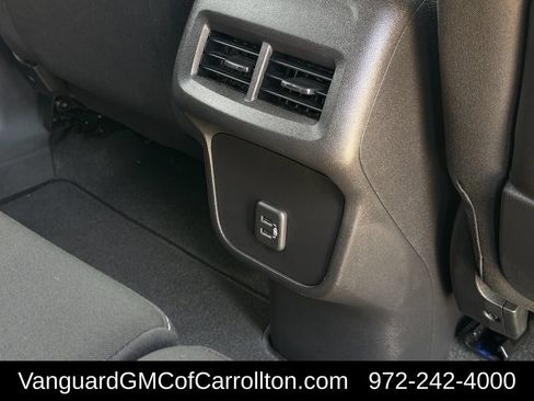 Used 2024 GMC Terrain SLE AWD/4WD image 32