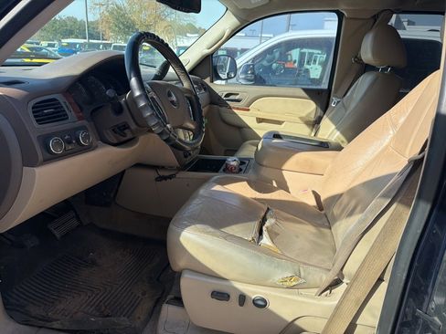 Used 2010 GMC Sierra 1500 SLT w/ SLT Convenience Package image 3