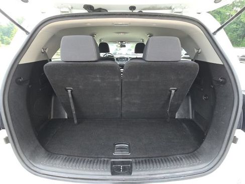 Used 2019 Kia Sorento FWD w/ LX Convenience Package image 12