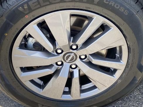 Used 2025 Nissan Pathfinder SV AWD/4WD image 29
