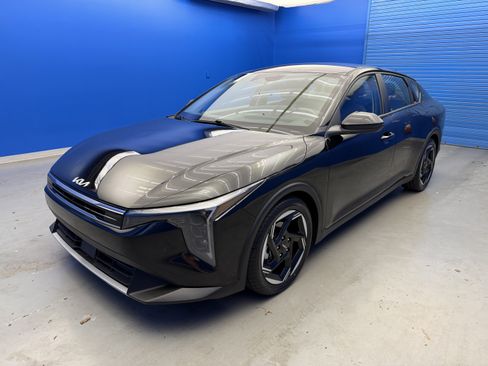 Used 2025 Kia K4 EX FWD image 4