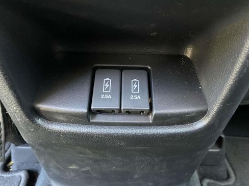 Used 2018 Honda CR-V EX image 11