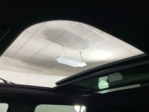 Used 2021 GMC Yukon SLT image 18