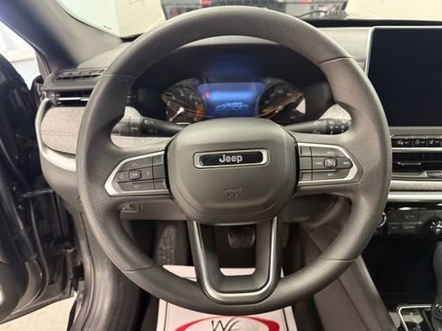 Used 2024 Jeep Compass Sport image 16