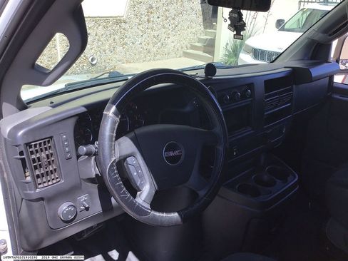 Used 2018 GMC Savana 2500 w/ Driver Convenience Package image 10