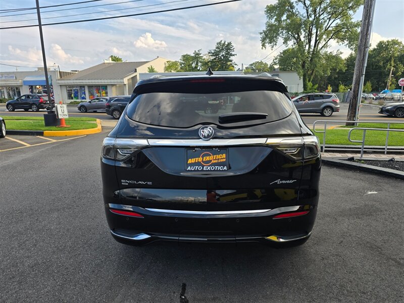 Used 2022 Buick Enclave Avenir w/ Avenir Technology Package AWD/4WD image 27