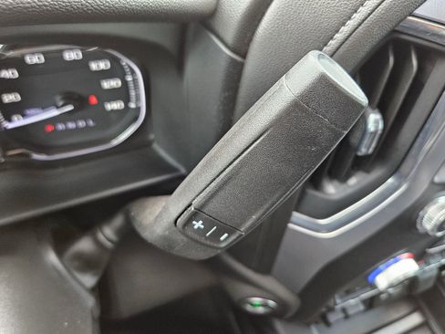 Used 2022 GMC Sierra 1500 SLT image 25