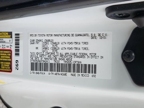 Used 2022 Toyota Tacoma SR image 14