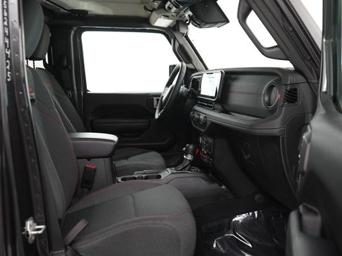 Used 2025 Jeep Wrangler Unlimited Rubicon w/ Convenience Group AWD/4WD image 11