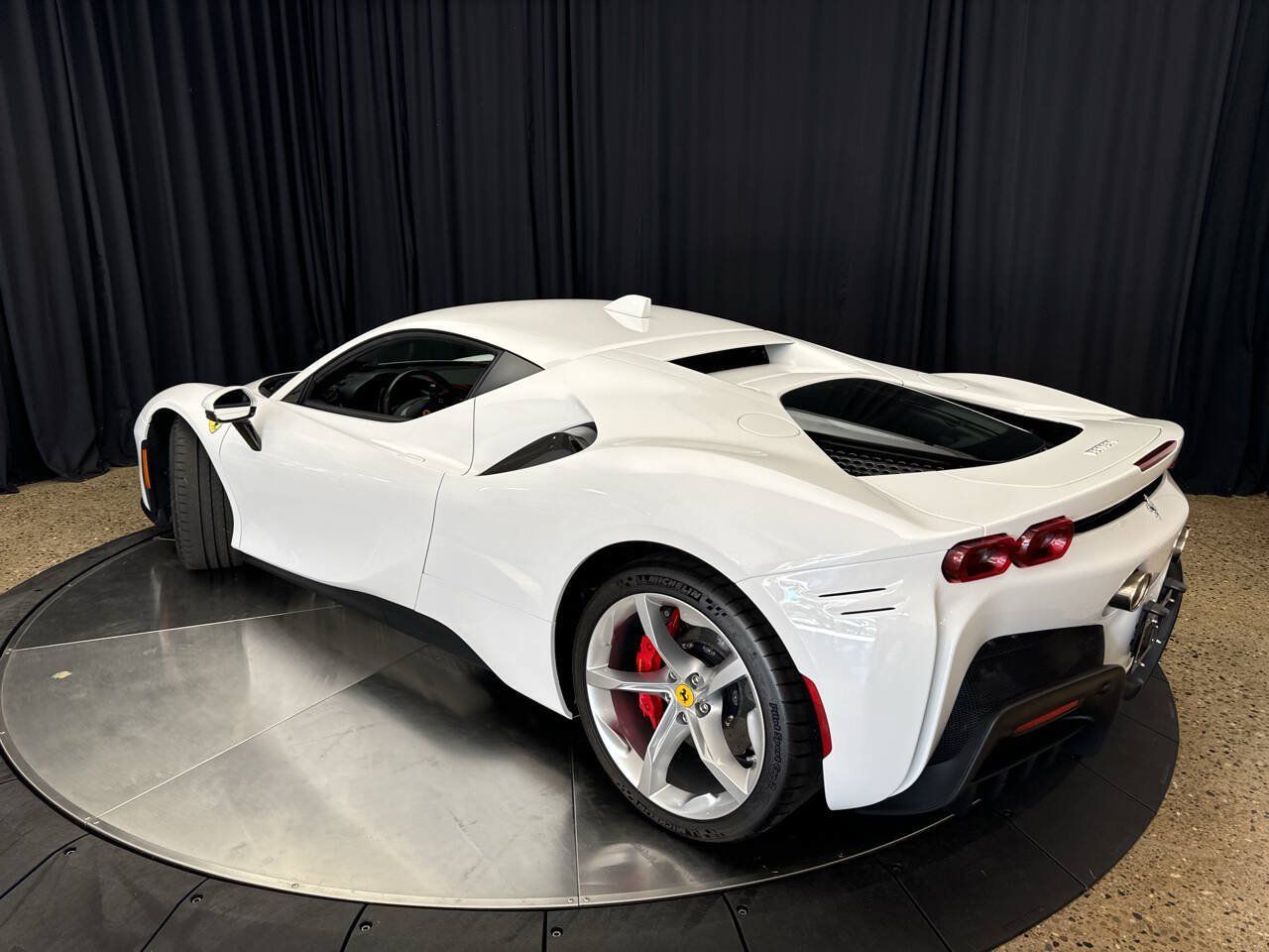 Used 2023 Ferrari SF90 Stradale AWD/4WD image 6
