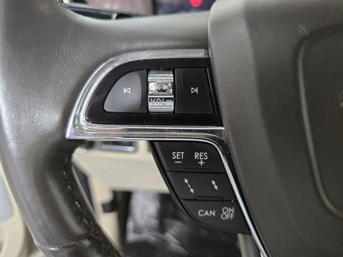 Used 2021 Lincoln Navigator Reserve w/ Luxury Package AWD/4WD image 29