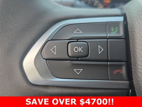 New 2025 Jeep Compass Latitude w/ Sun & Sound Group image 18