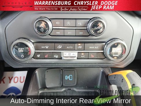 Used 2024 Ford Bronco Badlands image 27