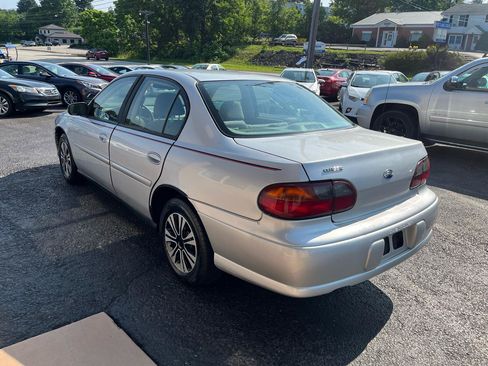 Used 2005 Chevrolet Malibu Classic FWD image 7