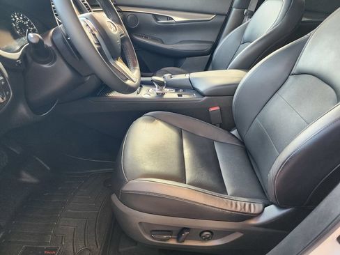 Used 2022 INFINITI QX50 Luxe w/ Appearance Package FWD image 24