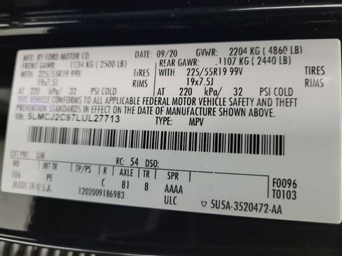 Used 2020 Lincoln Corsair Reserve w/ Rear Removable Package Tray FWD image 33
