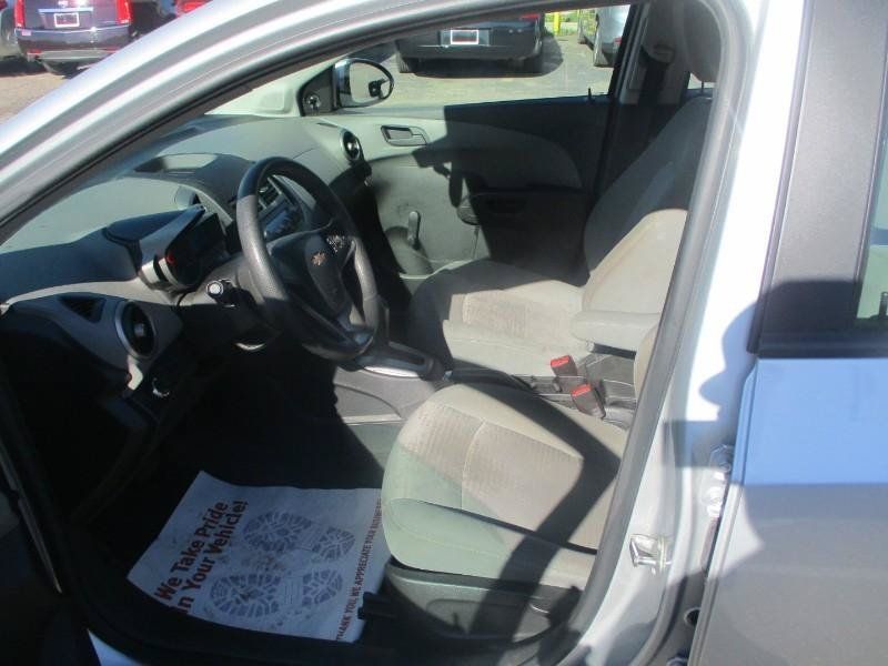 Used 2016 Chevrolet Sonic LS FWD image 10