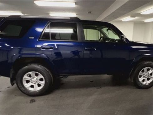 Used 2020 Toyota 4Runner SR5 image 9