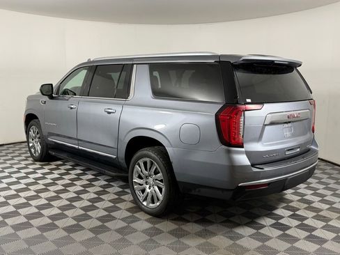 Used 2021 GMC Yukon XL SLT AWD/4WD image 8
