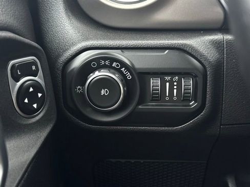 Certified 2021 Jeep Wrangler Unlimited Rubicon image 30