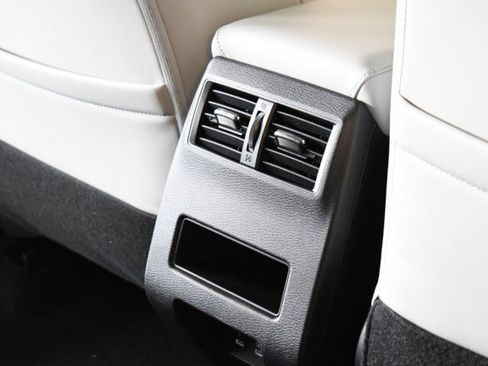 New 2026 Mitsubishi Outlander SE FWD image 37
