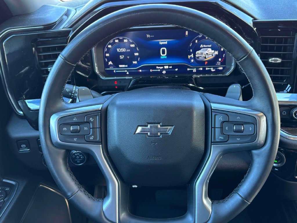 Used 2024 Chevrolet Silverado 1500 RST AWD/4WD image 23
