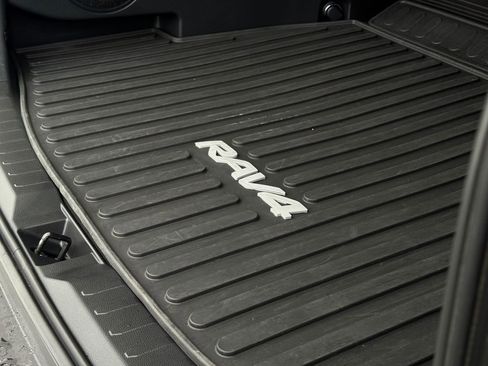 Certified 2019 Toyota RAV4 Limited w/ Advanced Technology Package image 31