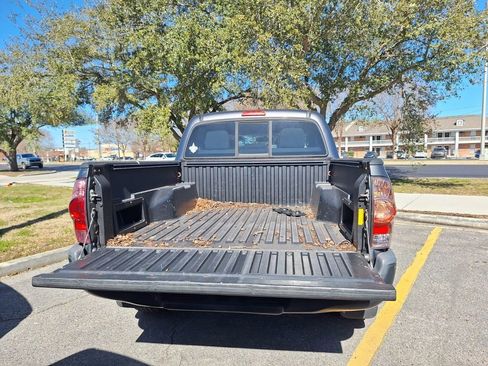 Used 2014 Toyota Tacoma PreRunner image 20