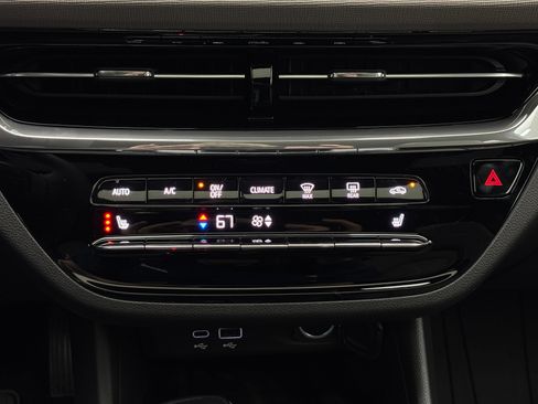 New 2026 Buick Envista Sport Touring FWD image 25