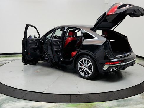 Used 2022 Audi SQ5 Prestige w/ Prestige Package AWD/4WD image 12