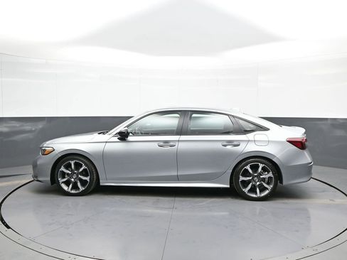 Used 2025 Honda Civic Sport Touring image 9