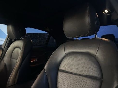 Used 2019 Mercedes-Benz C 300 Sedan image 11