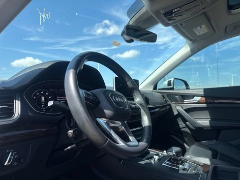 Used 2019 Audi Q5 2.0T Premium Plus w/ Premium Plus Package AWD/4WD image 38