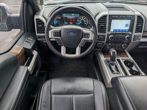 Used 2019 Ford F150 Lariat w/ Equipment Group 502A Luxury image 8
