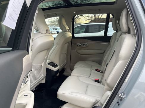 Used 2024 Volvo XC90 B6 Plus w/ Protection Package Premier image 17