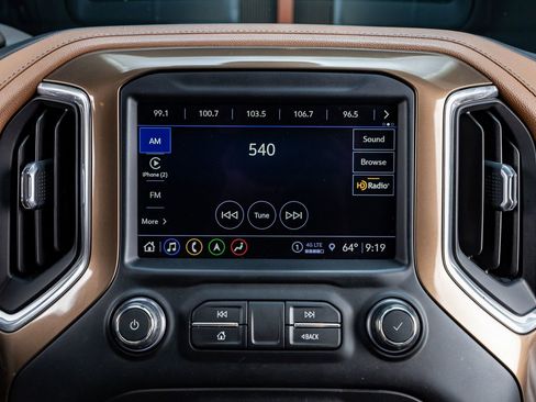 Used 2021 Chevrolet Silverado 2500 High Country w/ Z71 Off-Road Package image 25