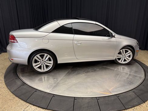 Used 2012 Volkswagen Eos Lux FWD image 16
