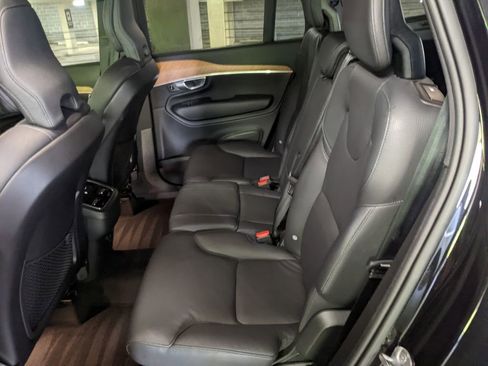 Certified 2024 Volvo XC90 B6 Plus w/ Protection Package Premier AWD/4WD image 23