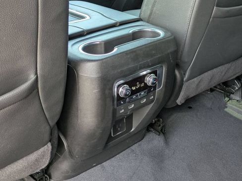 Used 2023 GMC Yukon XL Denali AWD/4WD image 34
