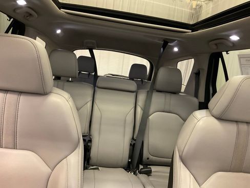 Used 2023 Honda Pilot Touring image 23