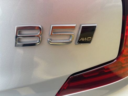 Used 2022 Volvo S60 B5 Inscription image 7