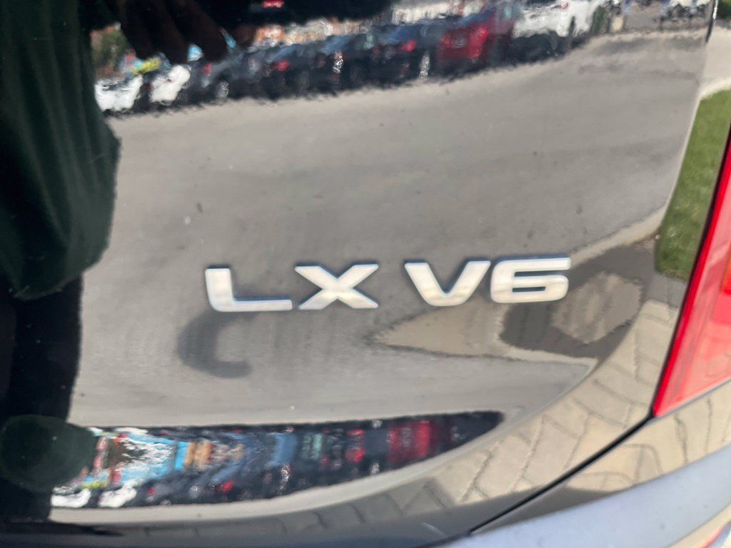 Used 2021 Kia Telluride LX AWD/4WD image 37