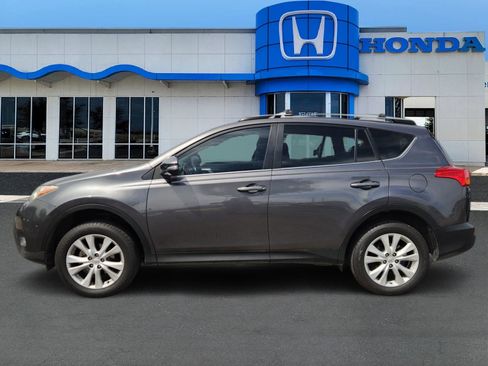 Used 2014 Toyota RAV4 Limited w/ Technology Package FWD image 3
