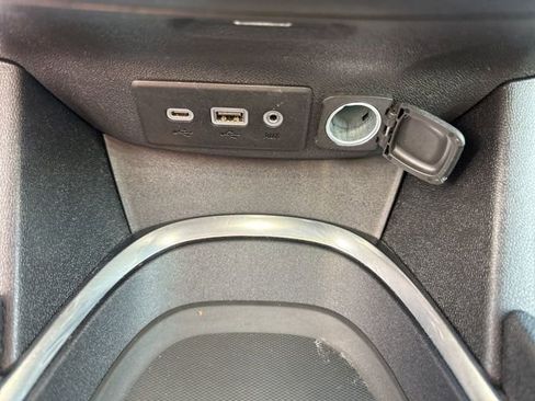 Used 2025 Chevrolet Malibu LT FWD image 16